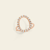 Oval ring in gold and diamonds