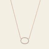 Necklace with oval in gold and diamonds